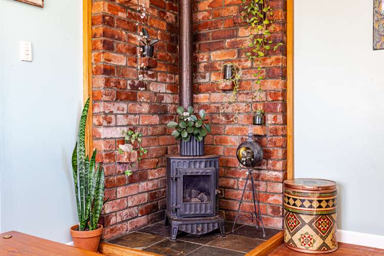 50 Shakespeare Road Bastia Hill_10