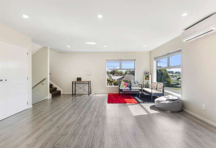 37 Thomas Road Mangere_1