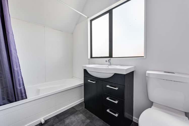 21b Rimmington Drive Hamilton Lake_11