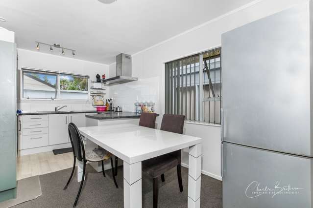 2/13 Justamere Place Manurewa_3