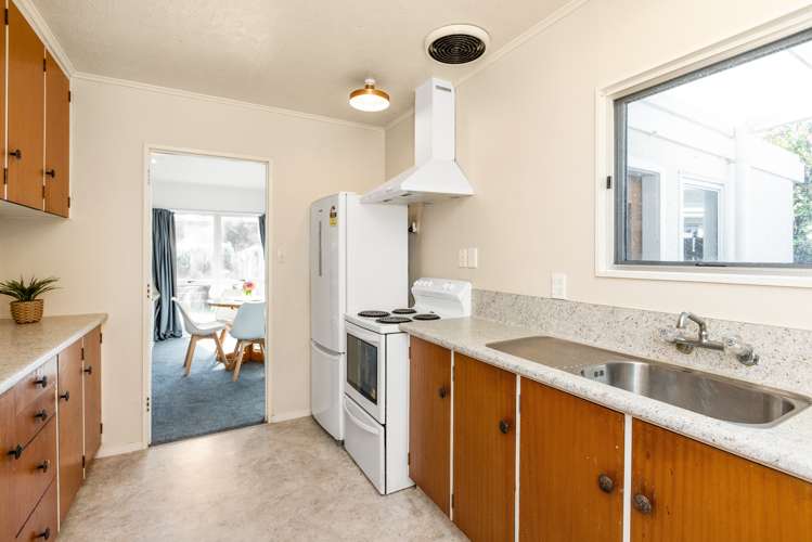 2/7 Weathers Place Taradale_5