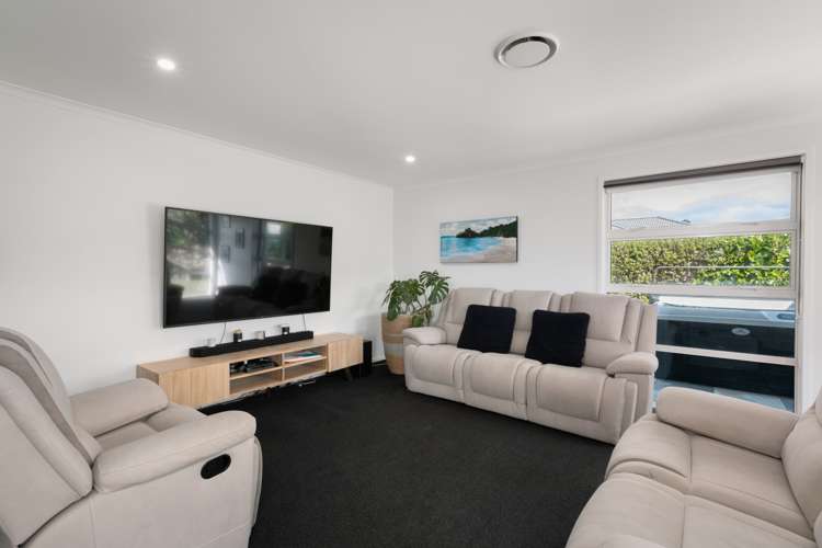 2 Gleneagles Drive Aongatete_10