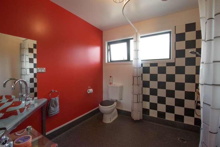 170 Ruffell Road Westland Surrounds_18