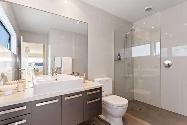 2 Paua Lane Omaha_13