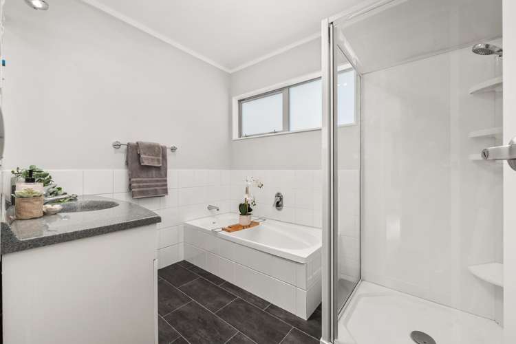 8 Hicks Close Whitby_11