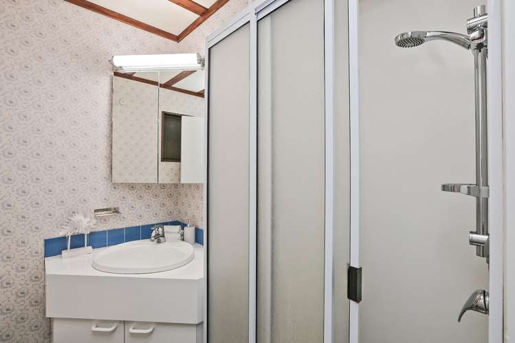 29 Golding Road Taradale_17