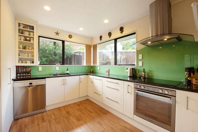 29 Gaya Grove Ngaio_2