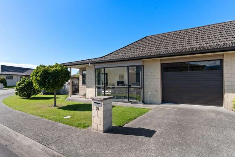 54 Ashmore Park Carterton_22