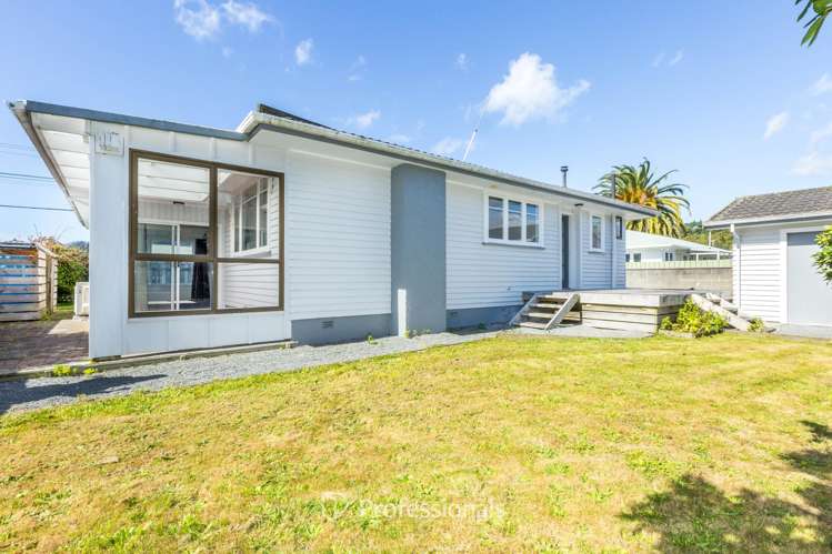 21 Totara Park Road Clouston Park_15