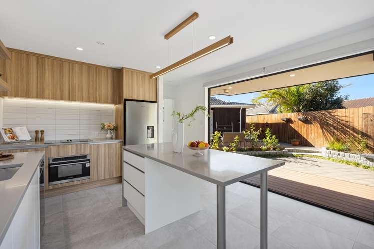 16 & 16A Maugham Drive Bucklands Beach_22