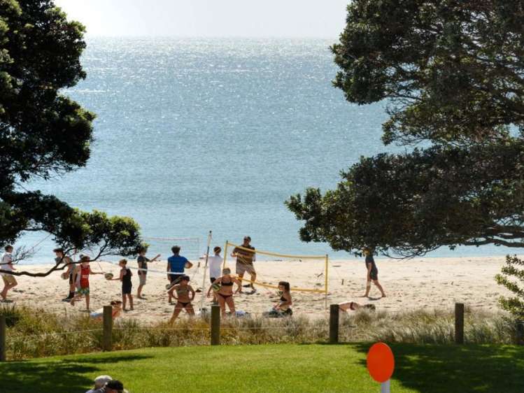 13 Marine Parade Mount Maunganui_18