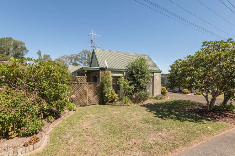 2/6 Hobhouse Street Stoke_18