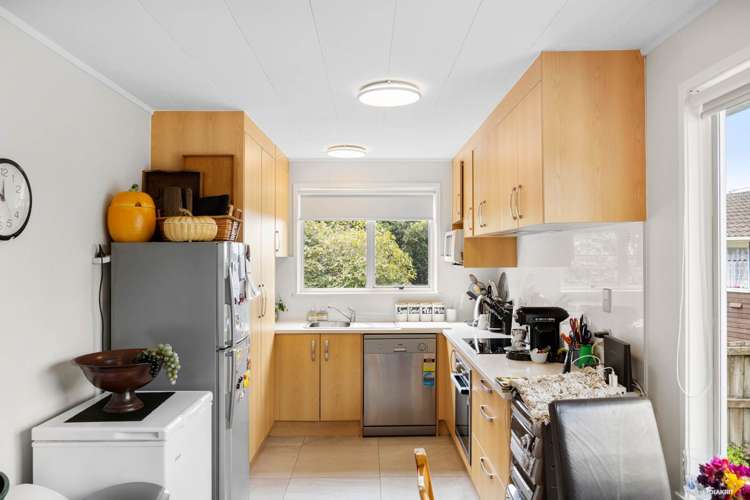 11 Karo Place Glendene_6