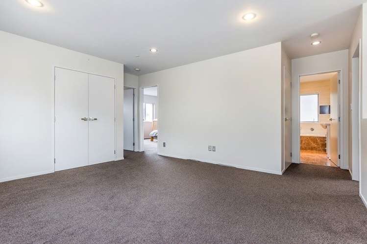 388 Ormiston Road Flat Bush_12