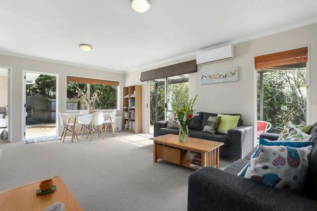 1/22 Wirihana Road Titirangi_4