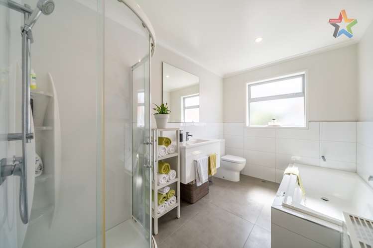 2 Latimer Way Petone_16