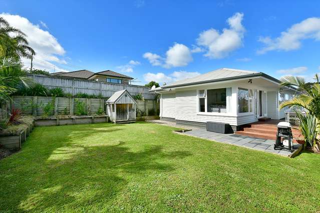 2 Carento Way Stanmore Bay_1