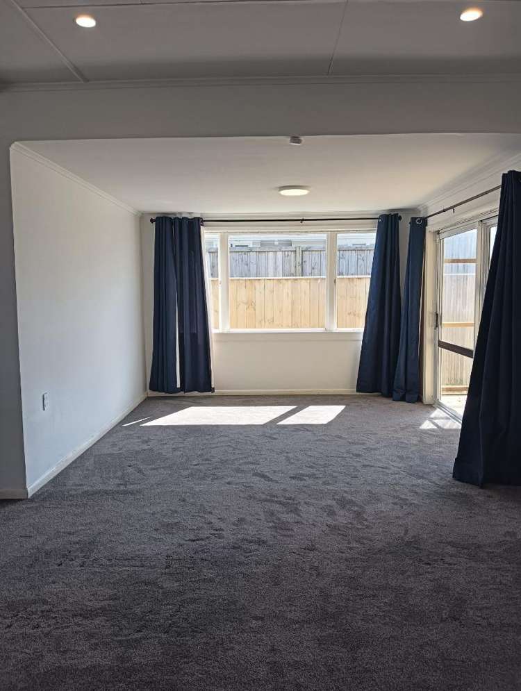 84 Pembroke Road East 11181_5