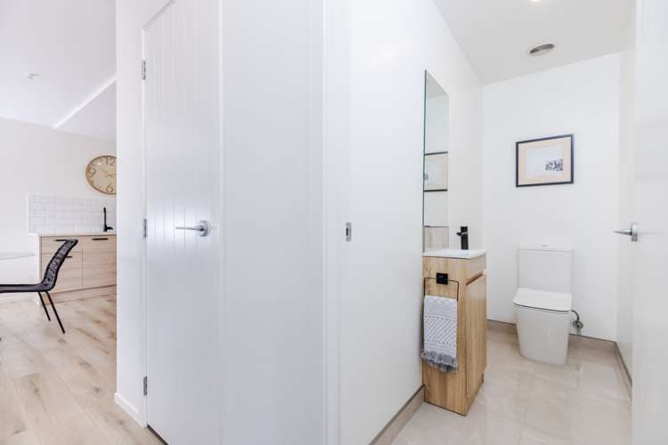 2/14 Hammond Street Hamilton Central_12