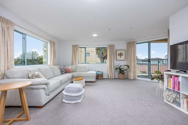 8/3b Harrison Road Mount Wellington_1