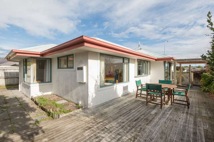 85 Aldinga Avenue Stoke_0
