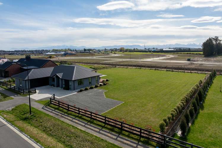 32 Summers Road Darfield_29