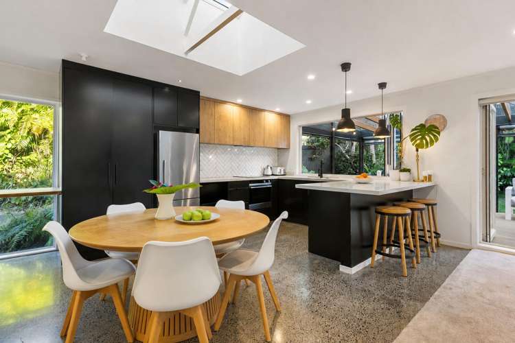 2/14 Surville Place Mairangi Bay_2