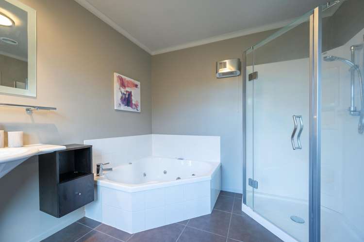 12 Lobank Place Richmond_20