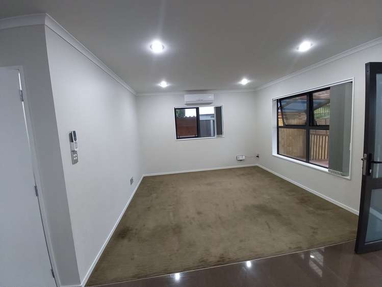 29 Charntay Avenue Clover Park_3