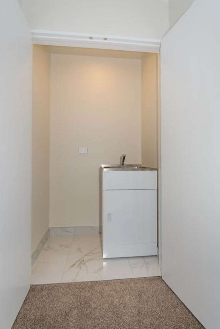 1 Sunview Street Silverdale_13