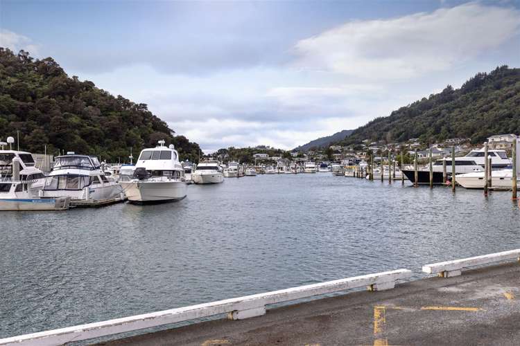 1/29 Waikawa Road Picton_21