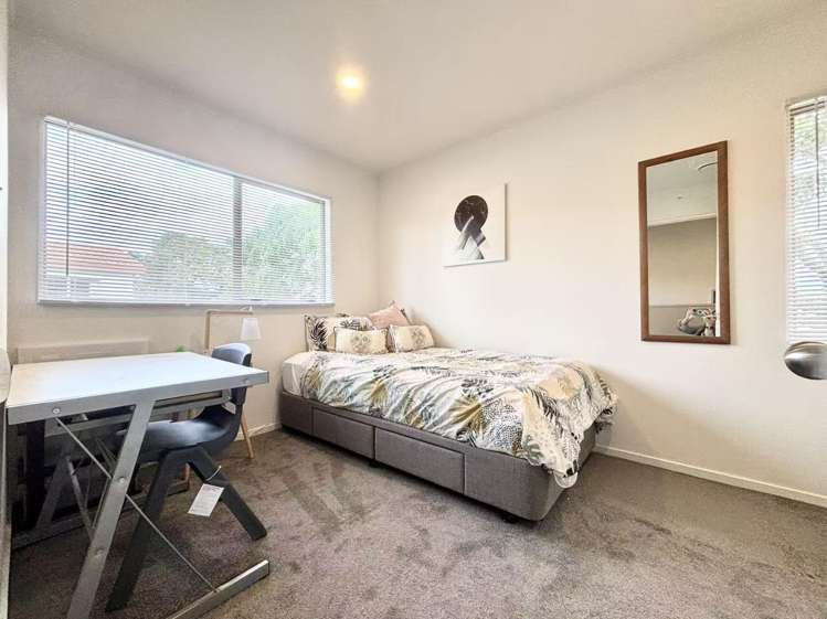 1 Butia Avenue Henderson_11