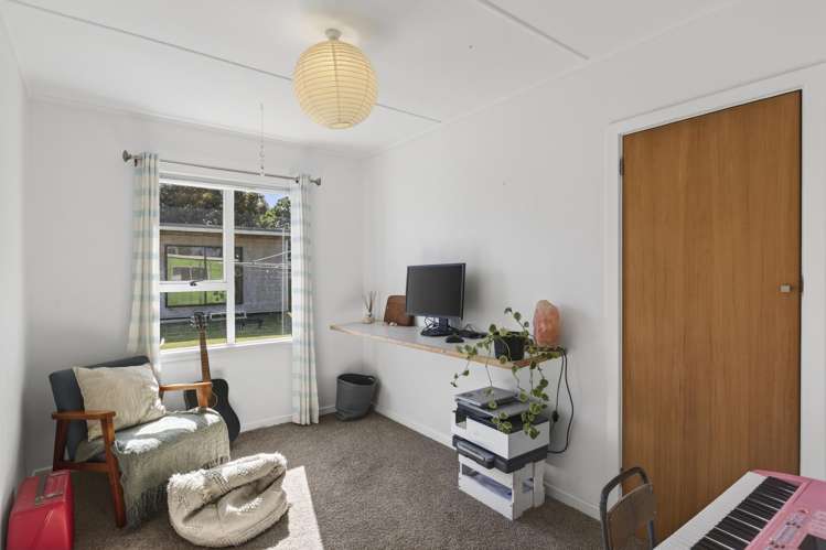 53 Cumming Street Okato_21