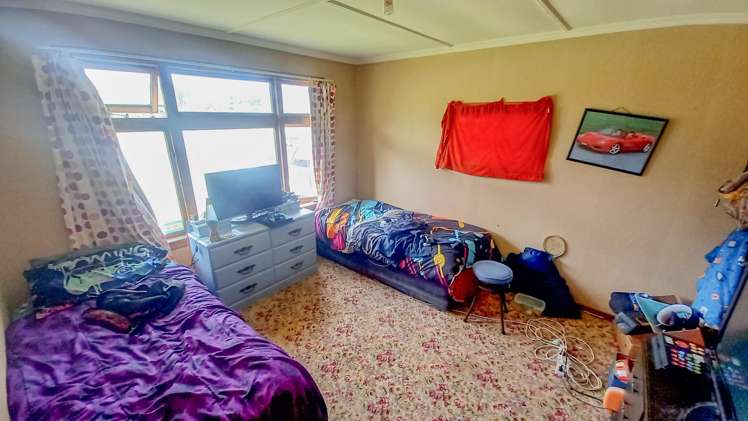 21 Main Road Tuatapere_5