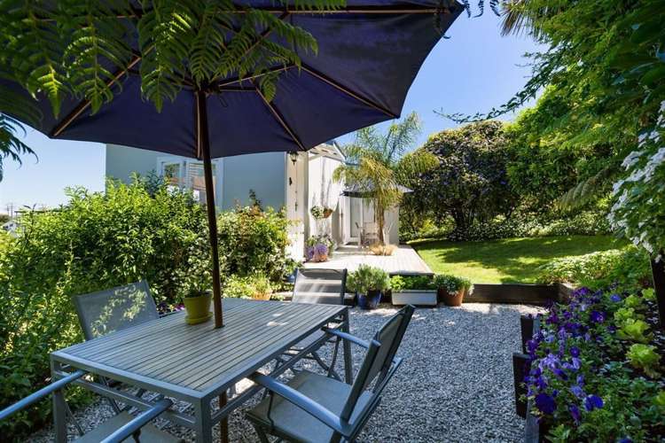 2/58 Beach Road Castor Bay_20