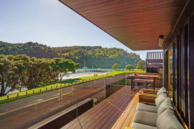 103 Beach Road Whangamata_1