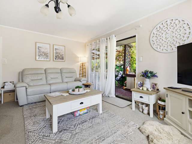 15a Grayson Avenue Mangakakahi_4