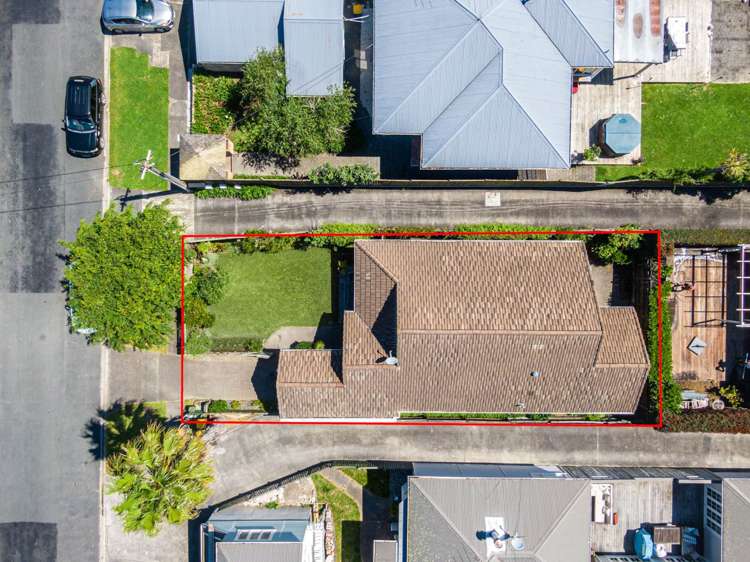 4/4 Fraser Road Narrow Neck_22