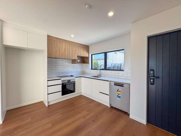 1/38 Roseman Avenue 10044_2