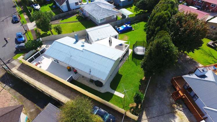 5 Steven Street Mangere East_12