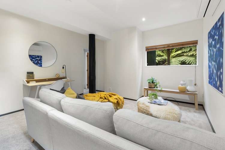 196 Godley Road Titirangi_5