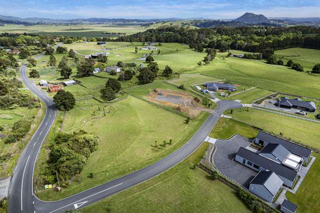 1,2,6 Kapowai Place Kauri_1