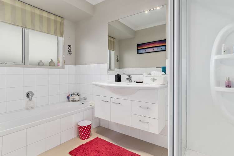 23 Falcon Drive Welcome Bay_9