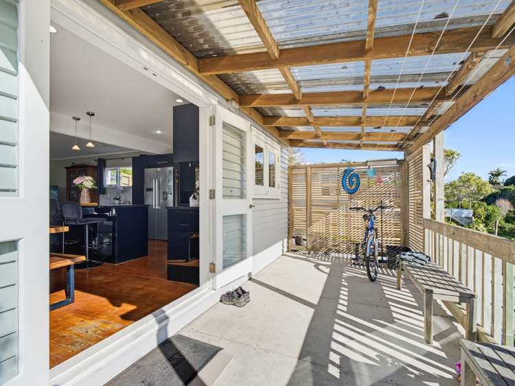 29 Cedar Terrace Stanmore Bay_12
