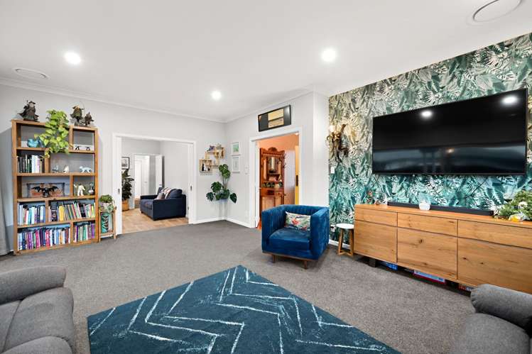 11 Pearsons Avenue_5