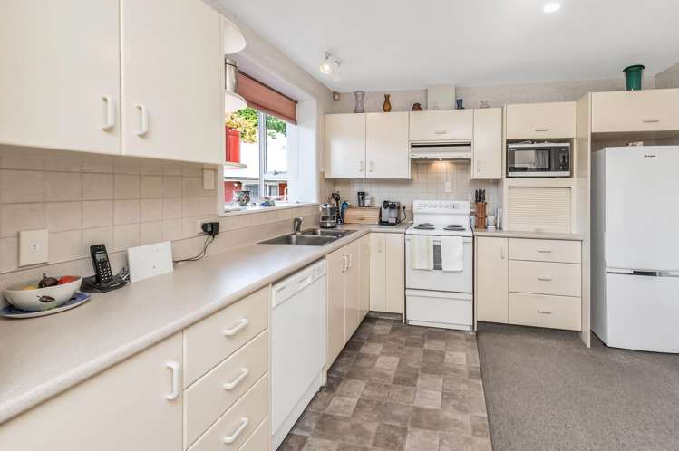 2/20 Gunns Crescent Cashmere_13