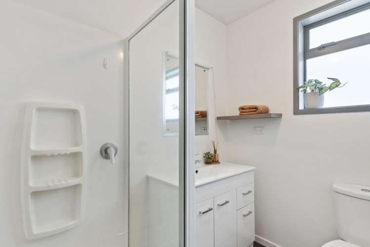 A/18A Holly Street Avondale_9