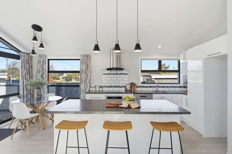 1/100 Baker Street New Brighton_3