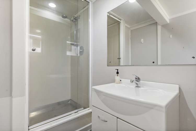 66 Pleasant Street Onehunga_10