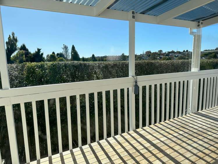 1/16 Maywood Crescent Glen Eden_14